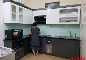 Thi công tủ bếp tại Thanh Xuân – gia đình cô Hương