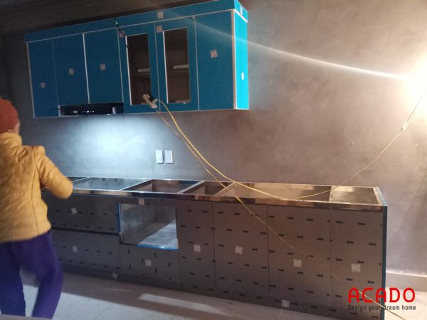 Tủ bếp làm bằng inox bền đẹp theo thời gian - công trình ACADO thi công tại Đồng Mai, Hà Đông