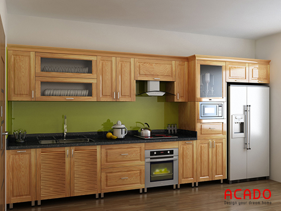 Thiết kế tủ bếp thùng inox, cánh gỗ tự nhiên kết hợp với tủ lạnh tạo ra bộ tủ bếp bền đẹp và tiện nghi
