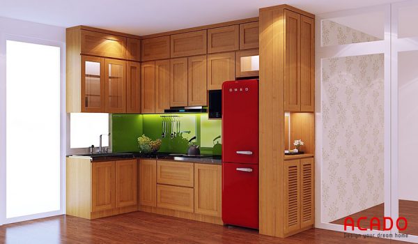 Tủ lạnh kết hợp với tủ bếp gỗ sồi Mỹ nhỏ gọn, sang trọng và tiện nghi
