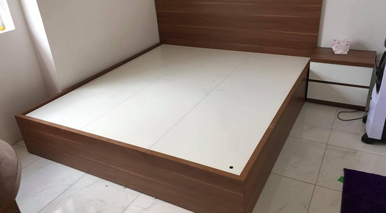 Giường ngủ Melamine màu vân gỗ sang trọng, hiện đại