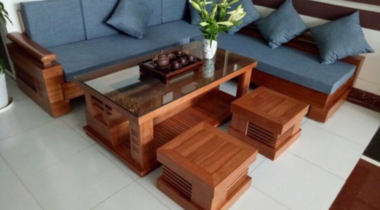 Ghế Sofa gỗ xoan đào có thêm đệm nỉ thoải mái khi sử dụng