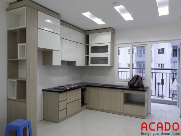 Tủ bếp Melamine màu xám nhẹ nhàng cho không gian bếp