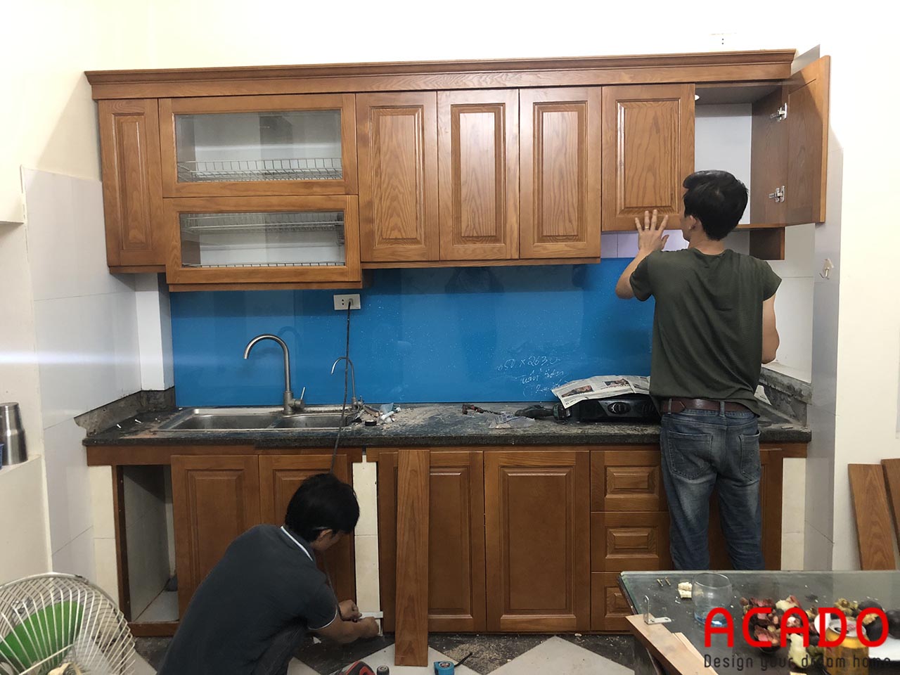 ACADO là đơn vị thiết kế và thi công tủ bếp uy tín- chất lượng hàng đầu tại Hà Nội