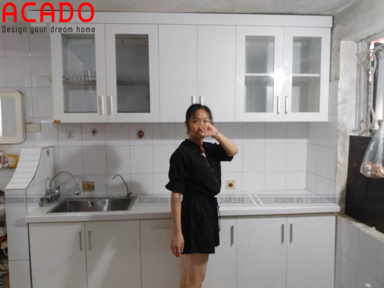 Tủ bếp trắng chữ i trẻ trung, hiện đại - Thi công nội thất tại Ba Đình