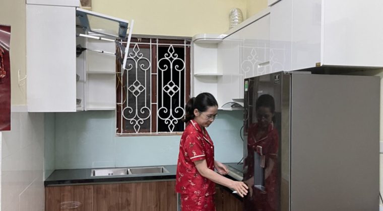 Hoàn thiện thi công tủ bếp cho gia đình chị Giang