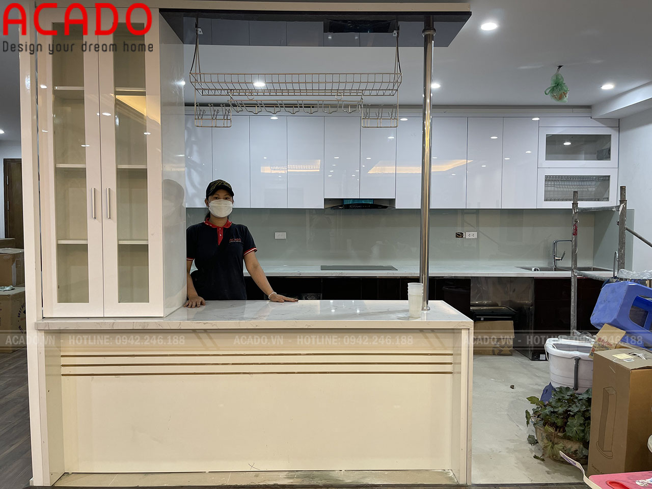 Bề mặt cánh Acrylic bóng gương -Tủ bếp tại Ninh Hiệp