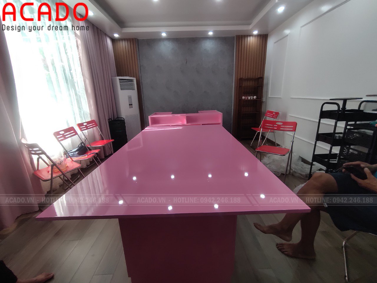 Chất liệu cốt MDF phủ Acrylic chống được mối mọt công vênh và móp méo trong quá trình sử dụng.