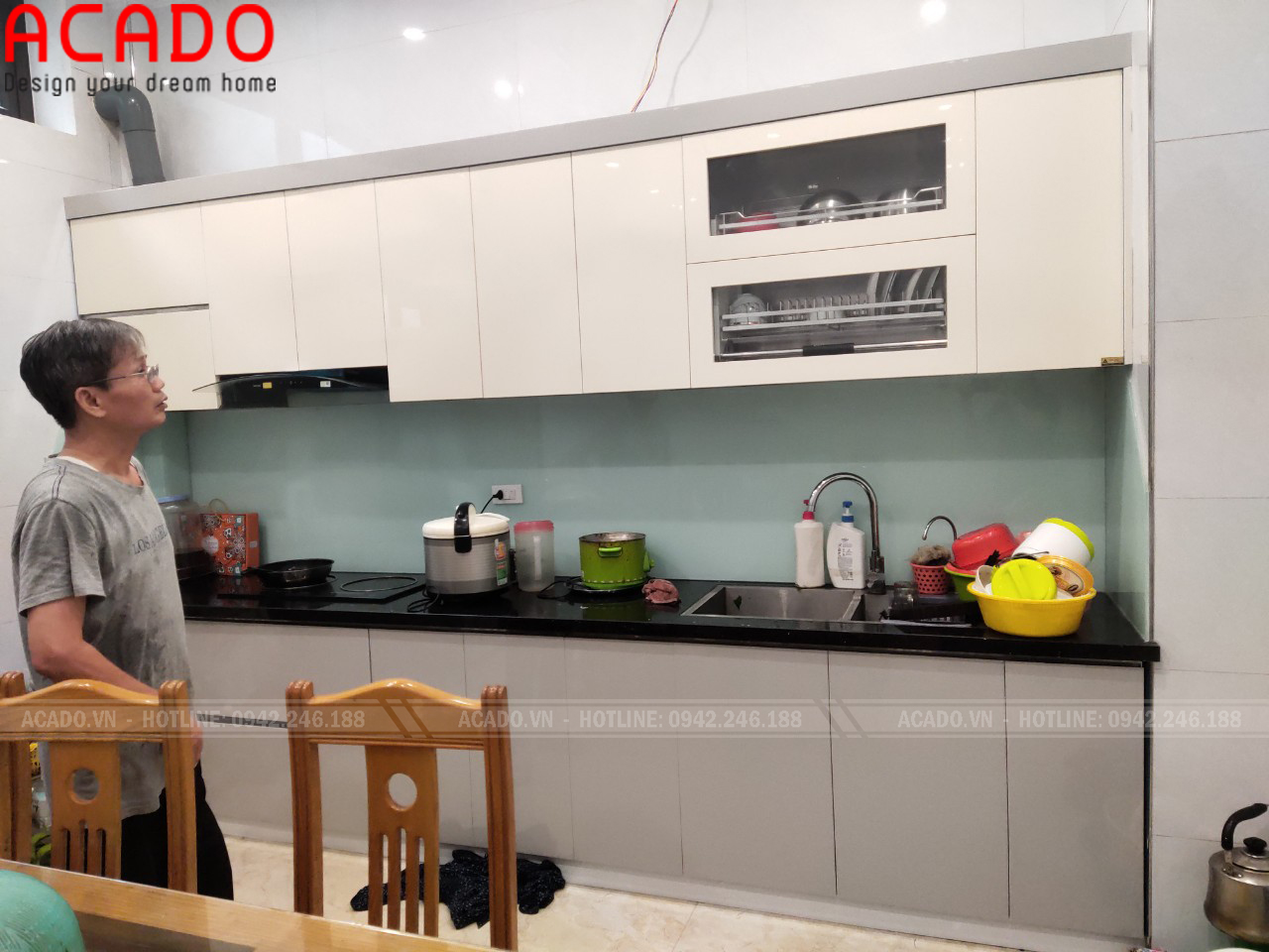 Tủ bếp cánh Acrylic mang đến vẻ đẹp hiện đại và thời thượng