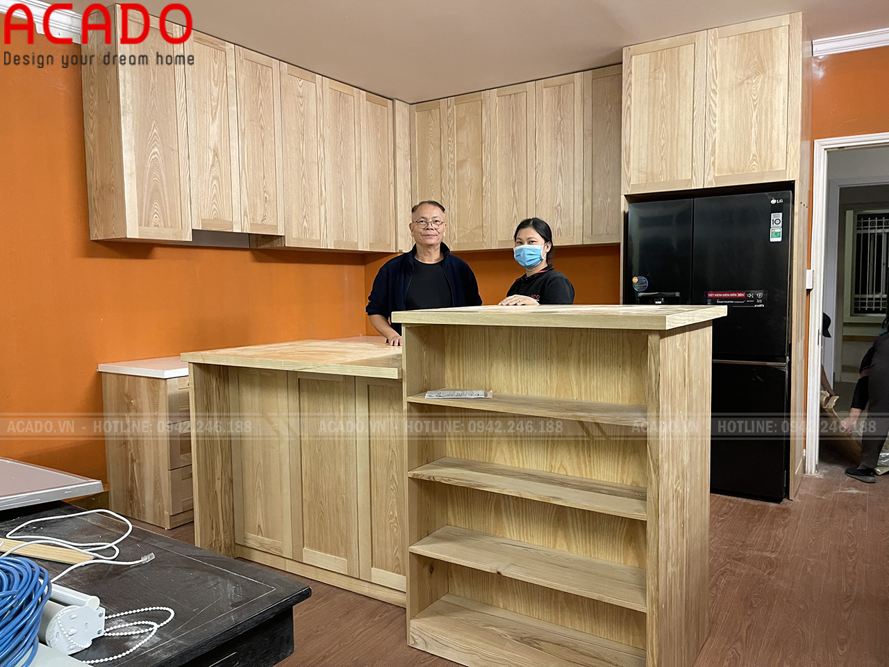 Tủ bếp chất liệu gỗ sồi Nga - Lắp đặt nội thất tại Ba Đình
