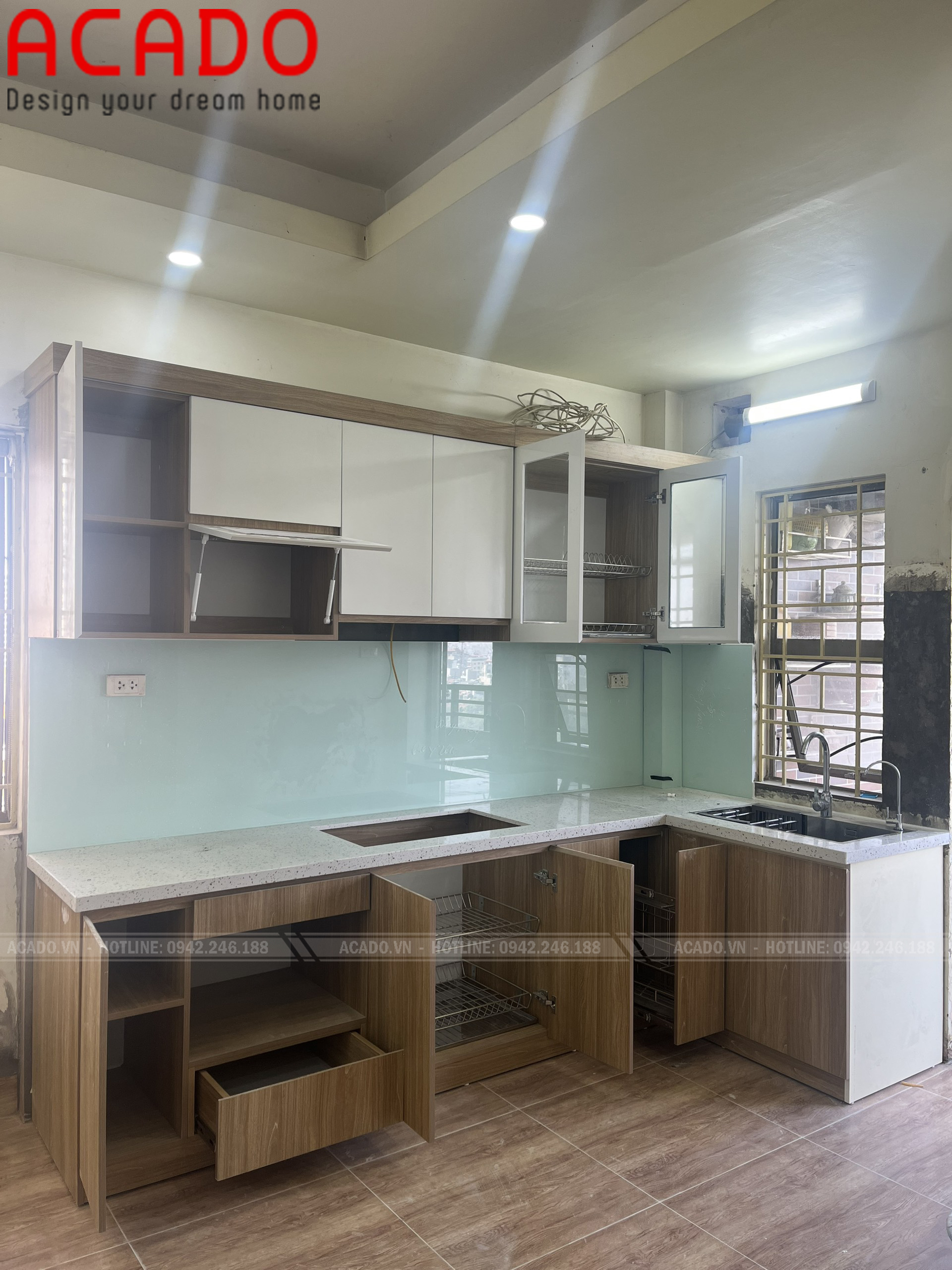 Thi công tủ bếp chất liệu Melamine có khả năng chống ẩm tốt - Lắp đặt tủ bếp tại Văn Quán
