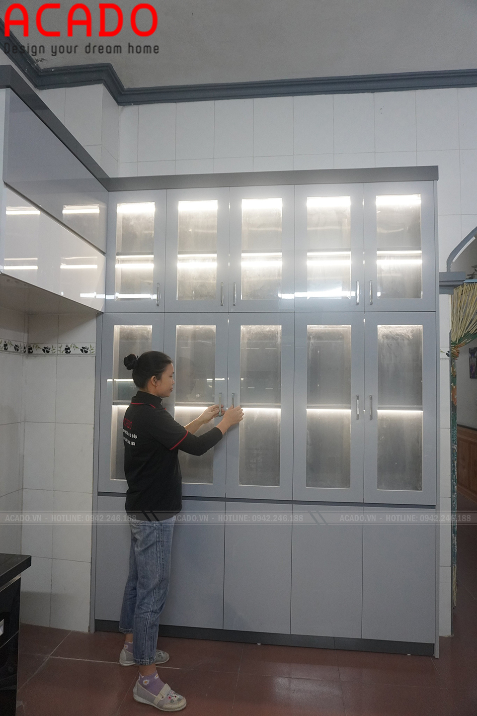 Tủ rượu thiết kế kết hợp với khu vực tủ bếp - Thi công tủ bếp tại Dương Nội