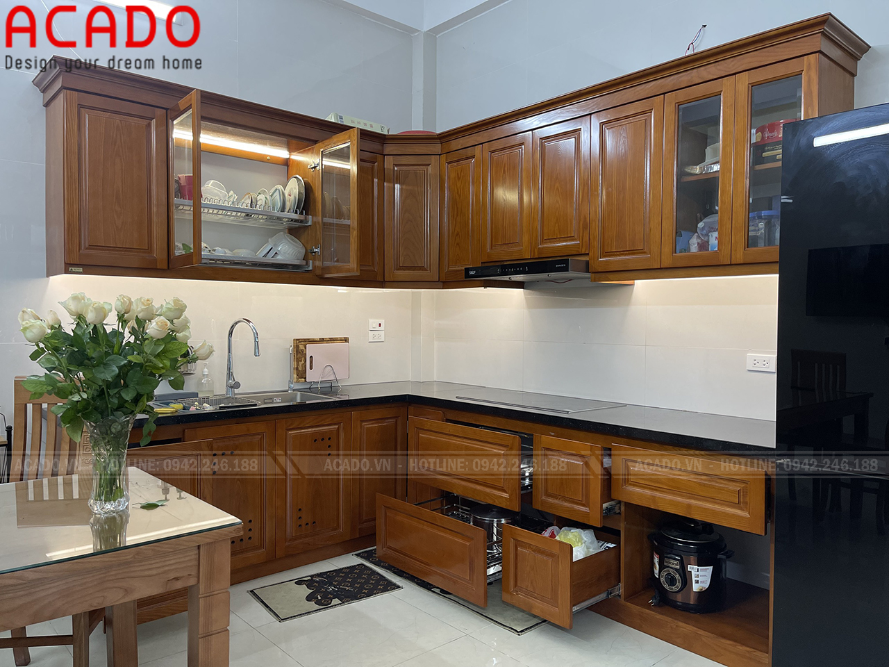 Nội thất ACADO cung cấp giá tủ bếp gỗ xoan đào giá tại xưởng