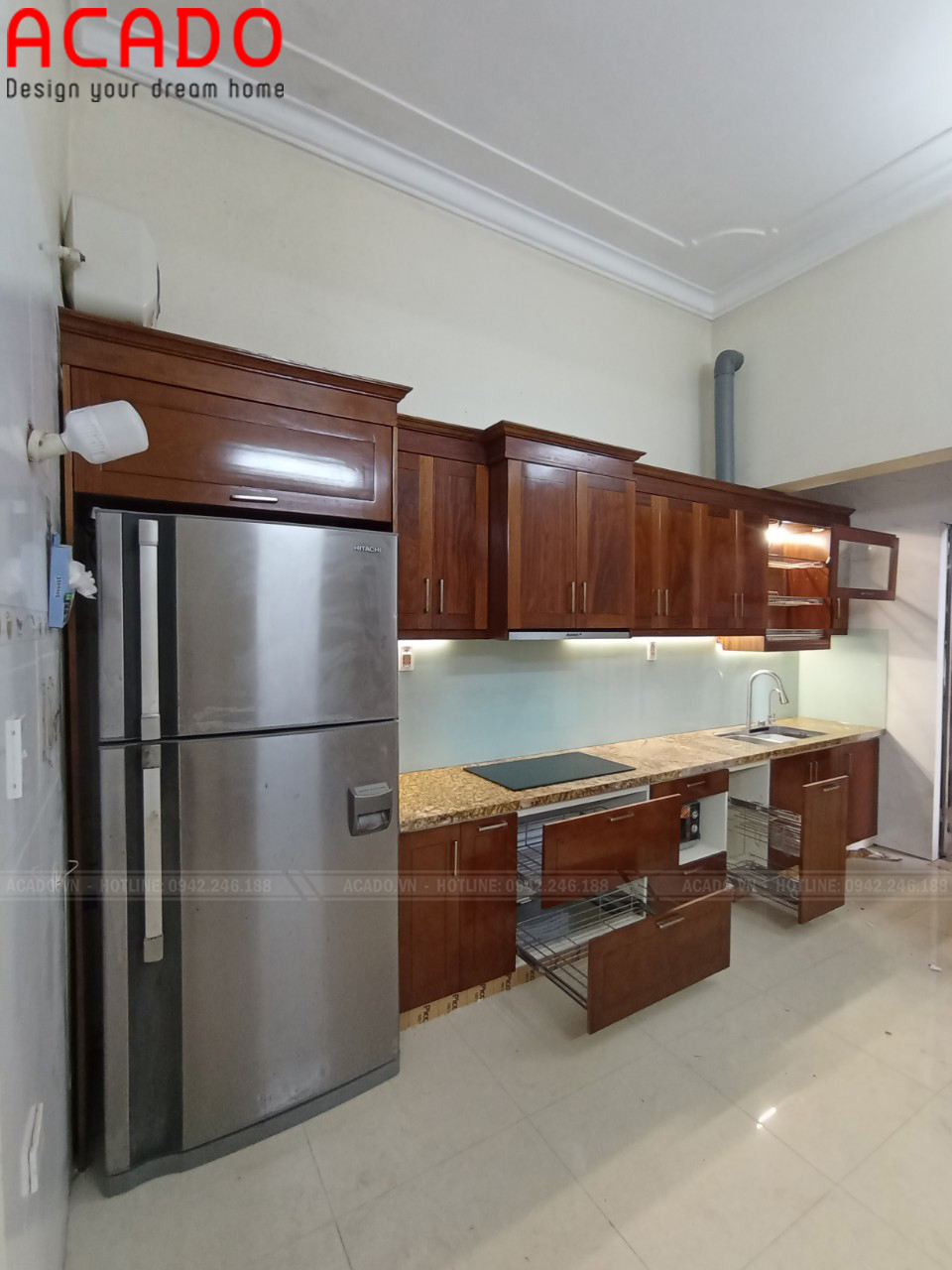 Hệ thống tủ bếp kết hợp với cục tủ lạnh - Đóng tủ bếp tại Long Biên - Hà Nội