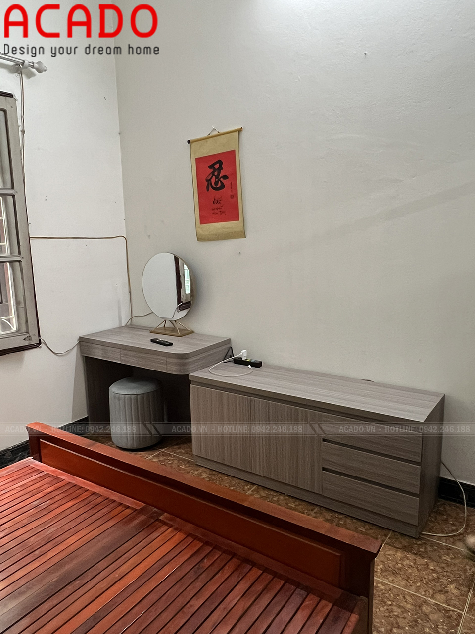 Kệ tivi kết hợp bàn trang điểm - làm nội thất tại Yên Viên 