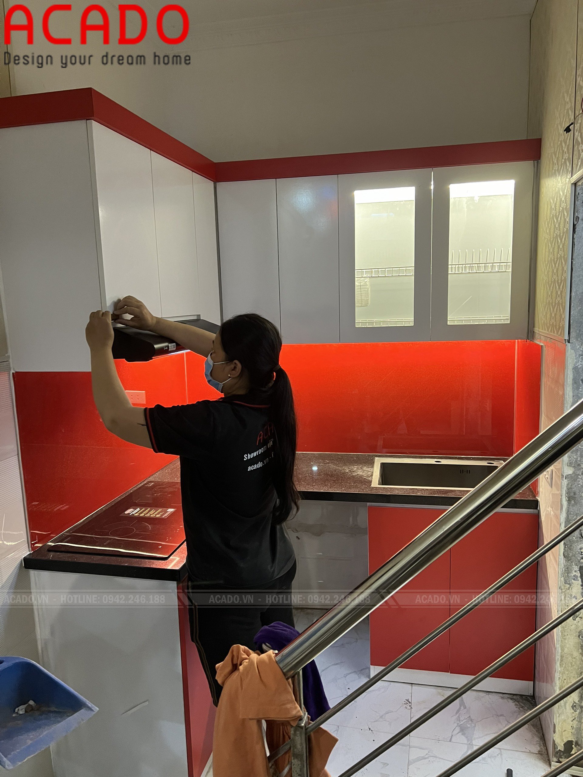 Nội thất ACADO nhanh tróng hoàn thiện quá trình thi công tủ bếp tại Nguyễn Đức Cảnh
