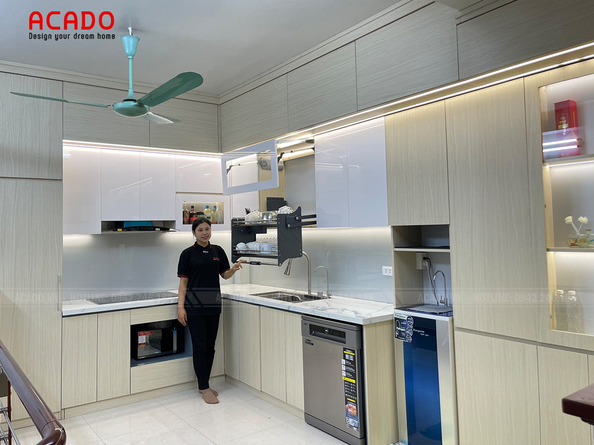 Tủ bếp âm tường tại Acado