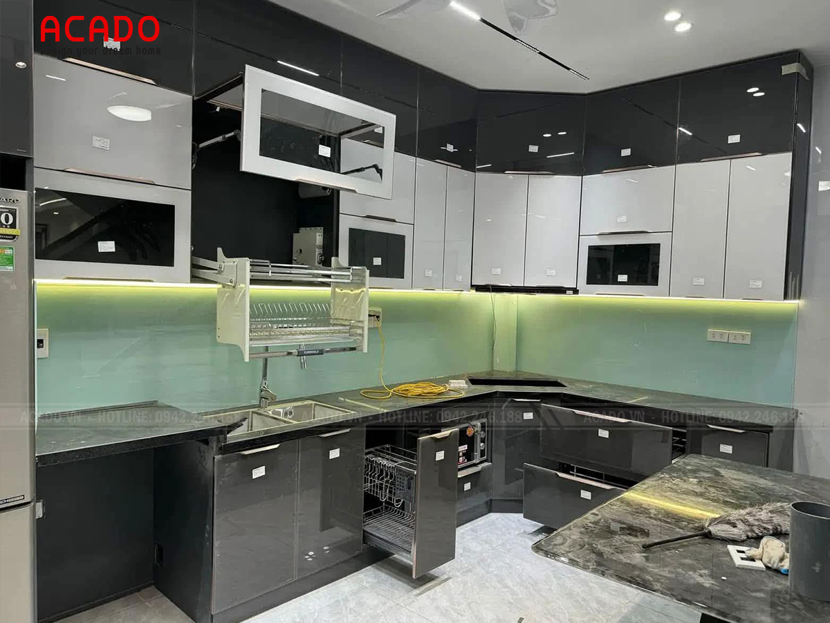 Tủ bếp kịch trần