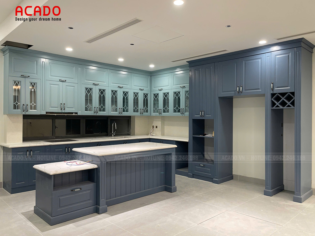 Tủ bếp tân cổ điển chữ L màu xanh