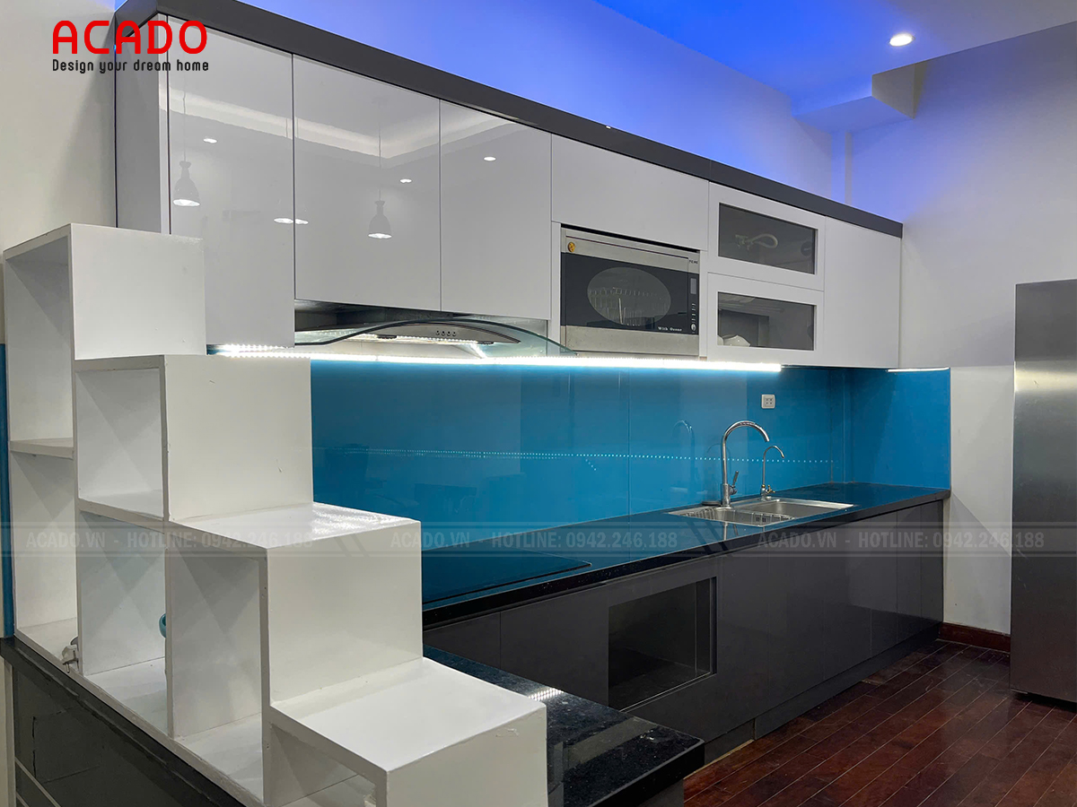 Tủ bếp màu trắng sữa