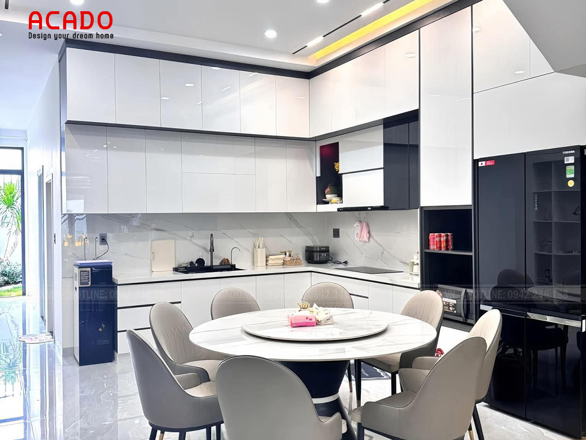 Tủ bếp màu trắng sữa