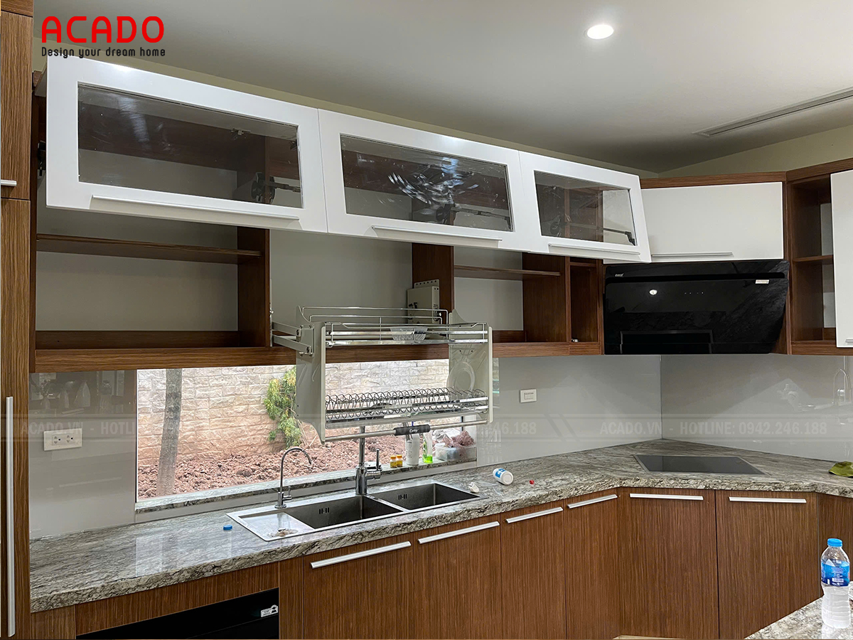 tủ bếp gỗ công nghiệp phủ melamine