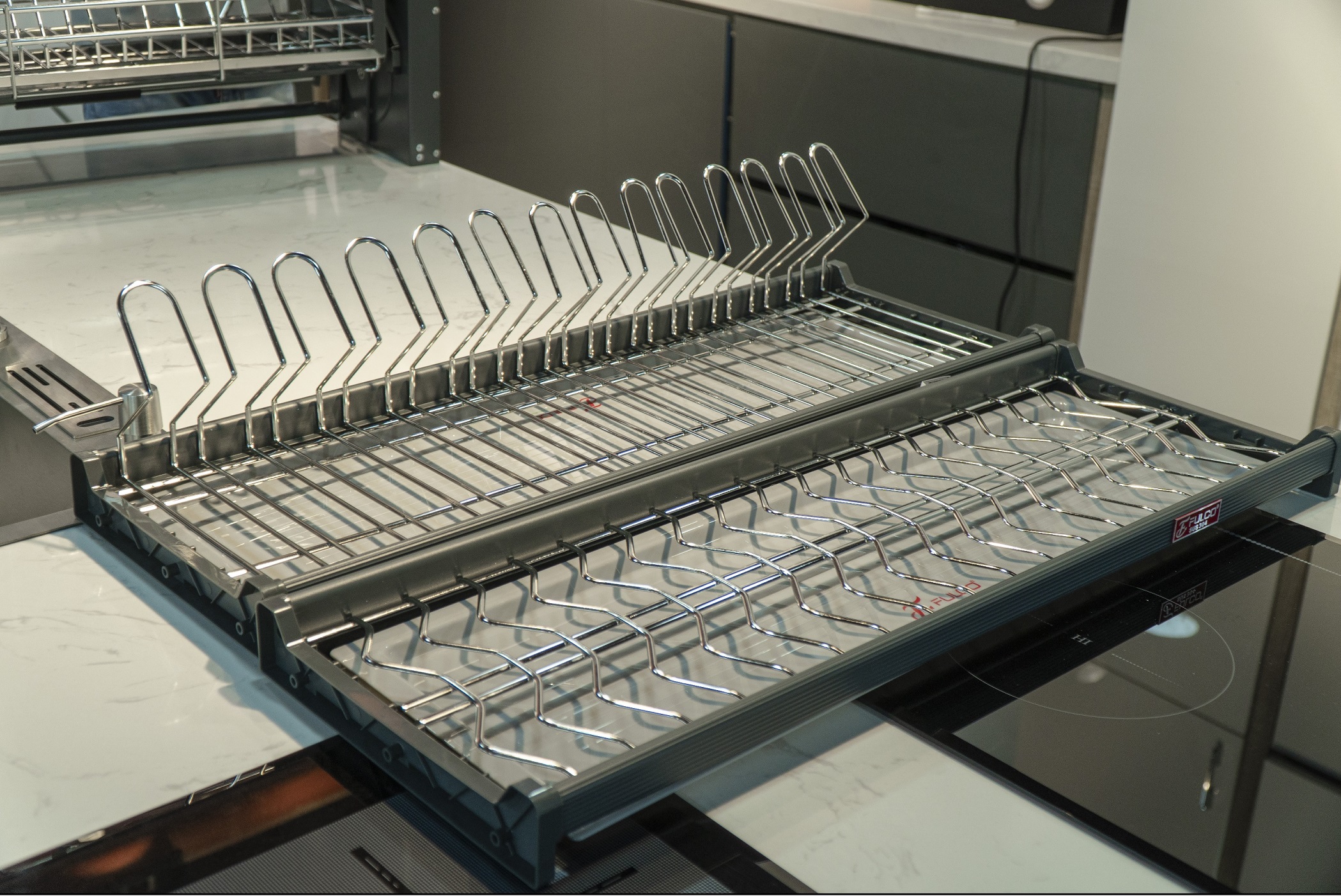 giá bát đĩa cố định tủ trên