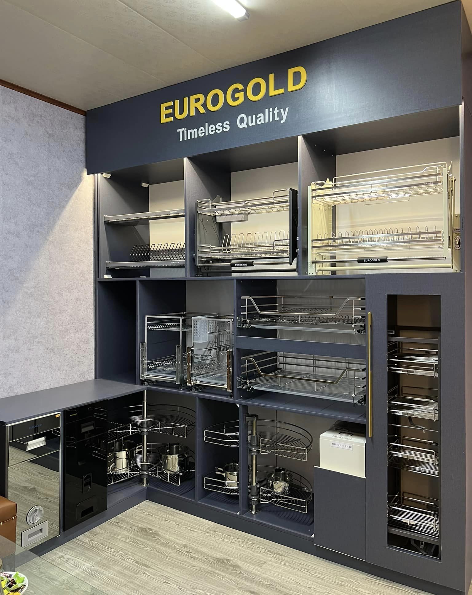 Phụ kiện tủ bếp Eurogold có tốt không